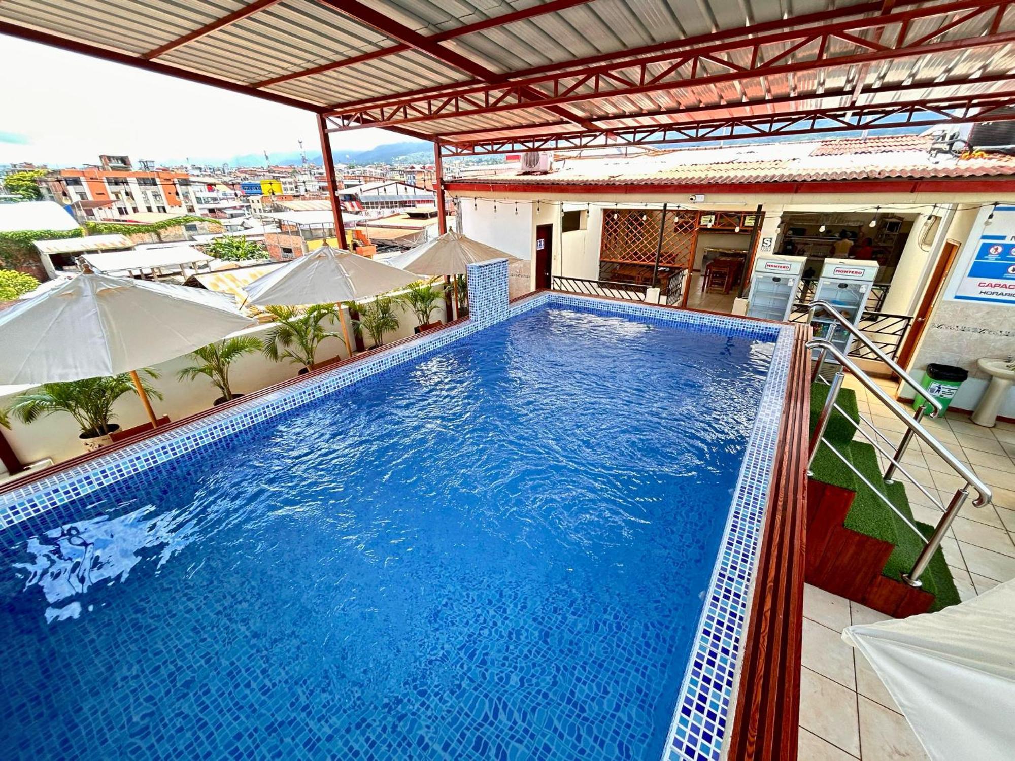 Residencial Brest Amazon Tarapoto Hotel Bagian luar foto